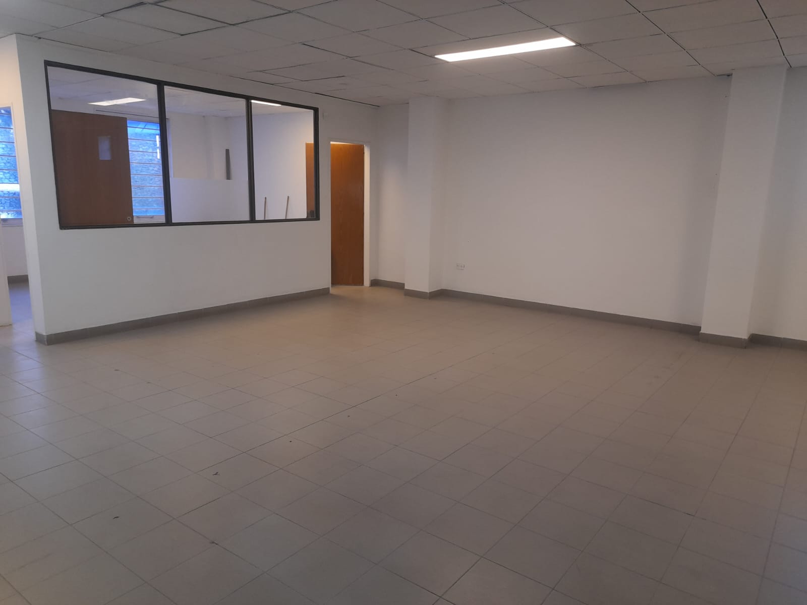 Oficina disponible en alquiler en Neuquén